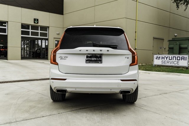 Used 2021 Volvo XC90 T5 Momentum w/ Climate Package image 5