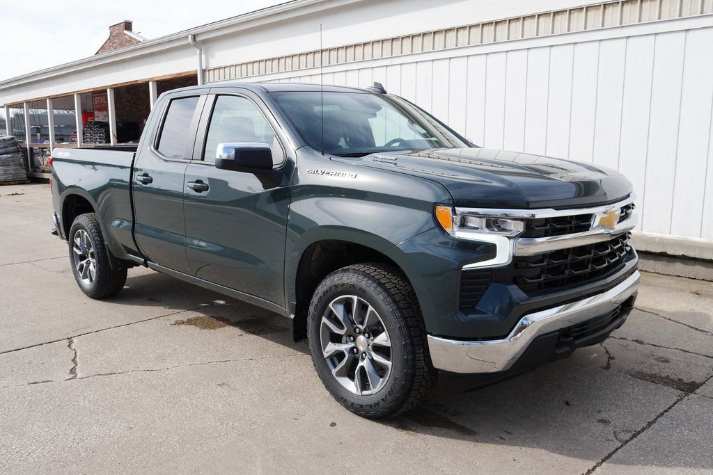 New 2026 Chevrolet Silverado 1500 LT image 2