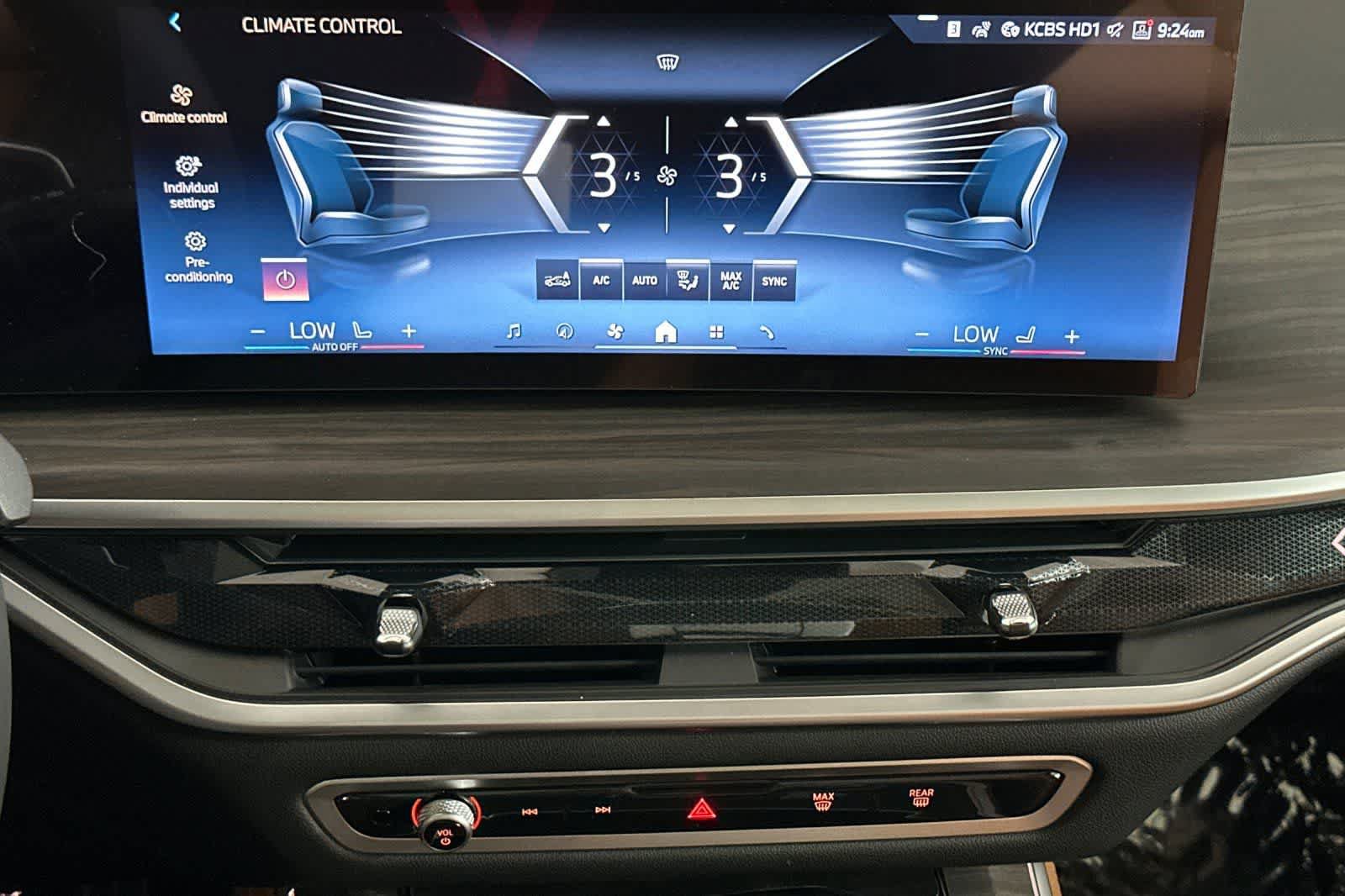 Used 2026 BMW X5 xDrive40i w/ M Sport Package AWD/4WD image 21