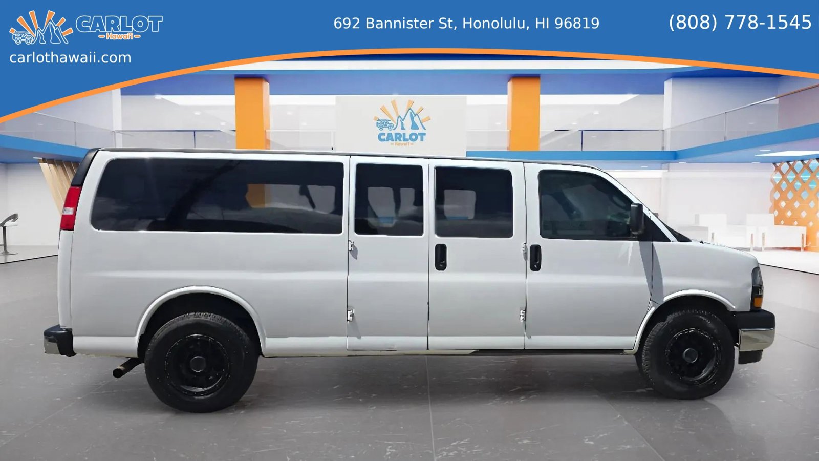 Used 2019 Chevrolet Express 3500 LT w/ LT Preferred Equipment Group RWD image 3
