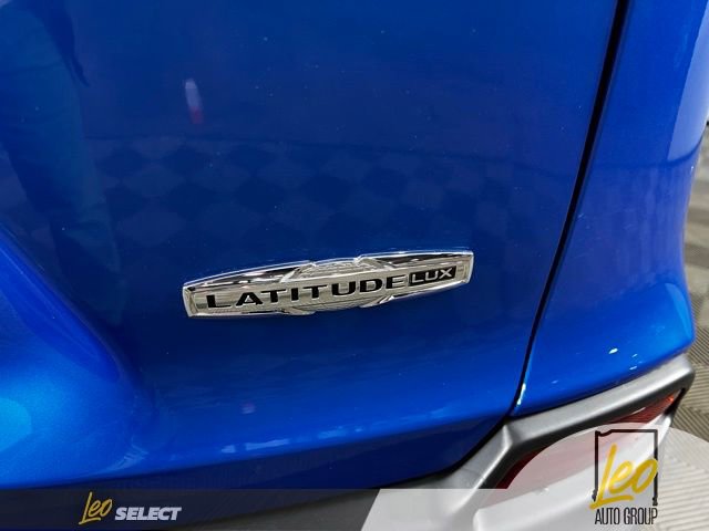 Used 2022 Jeep Cherokee Latitude Lux w/ Sun & Sound Group AWD/4WD image 11