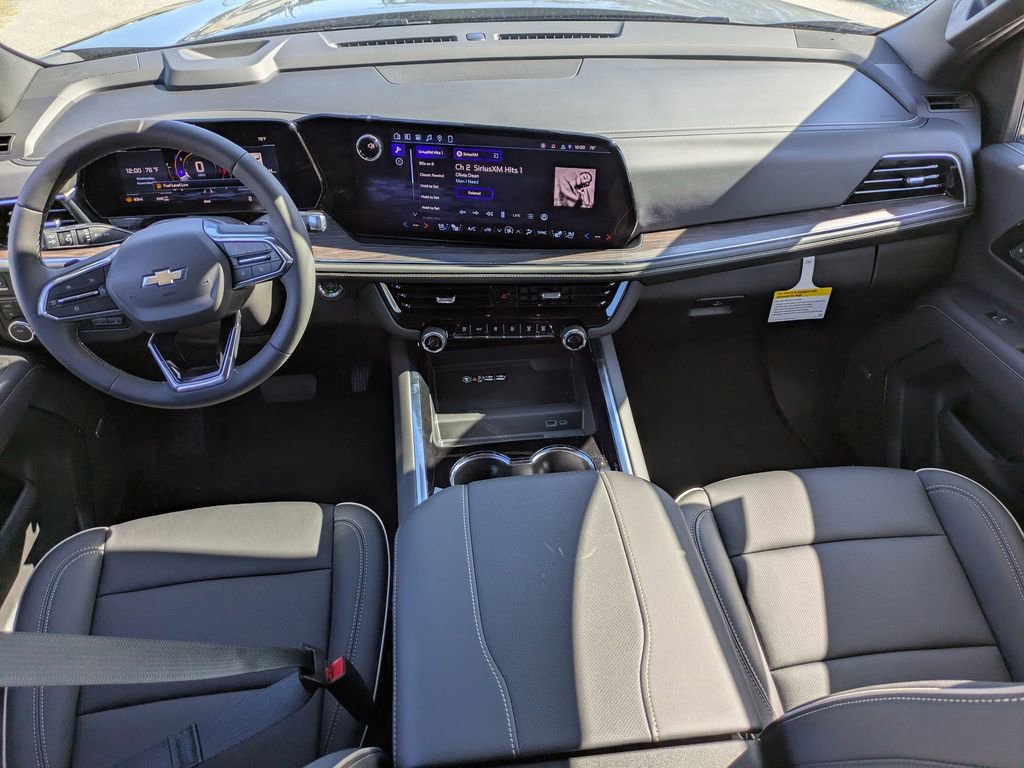 New 2026 Chevrolet Suburban Premier image 17