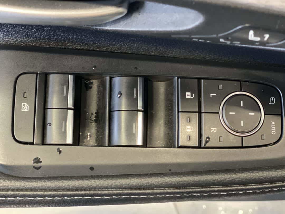 Certified 2024 Toyota Grand Highlander AWD image 16
