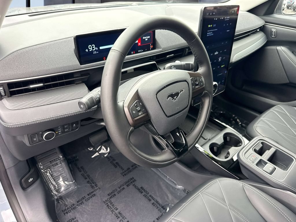 Certified 2025 Ford Mustang Mach-E Select RWD image 28