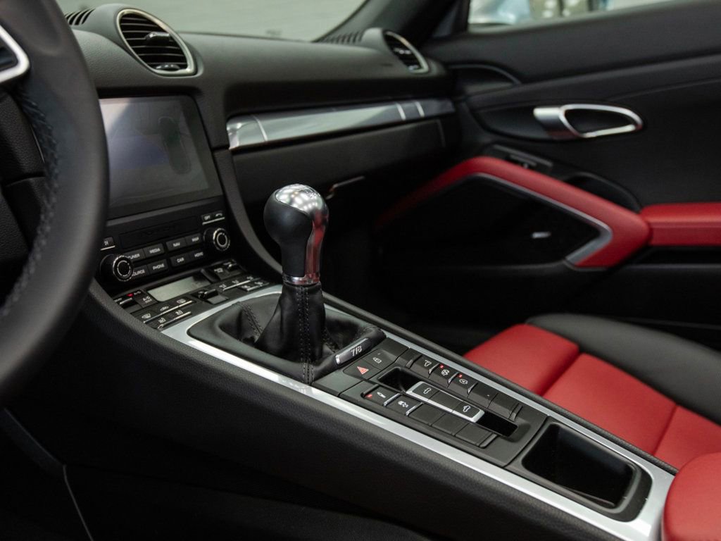 Used 2024 Porsche 718 Boxster S image 26