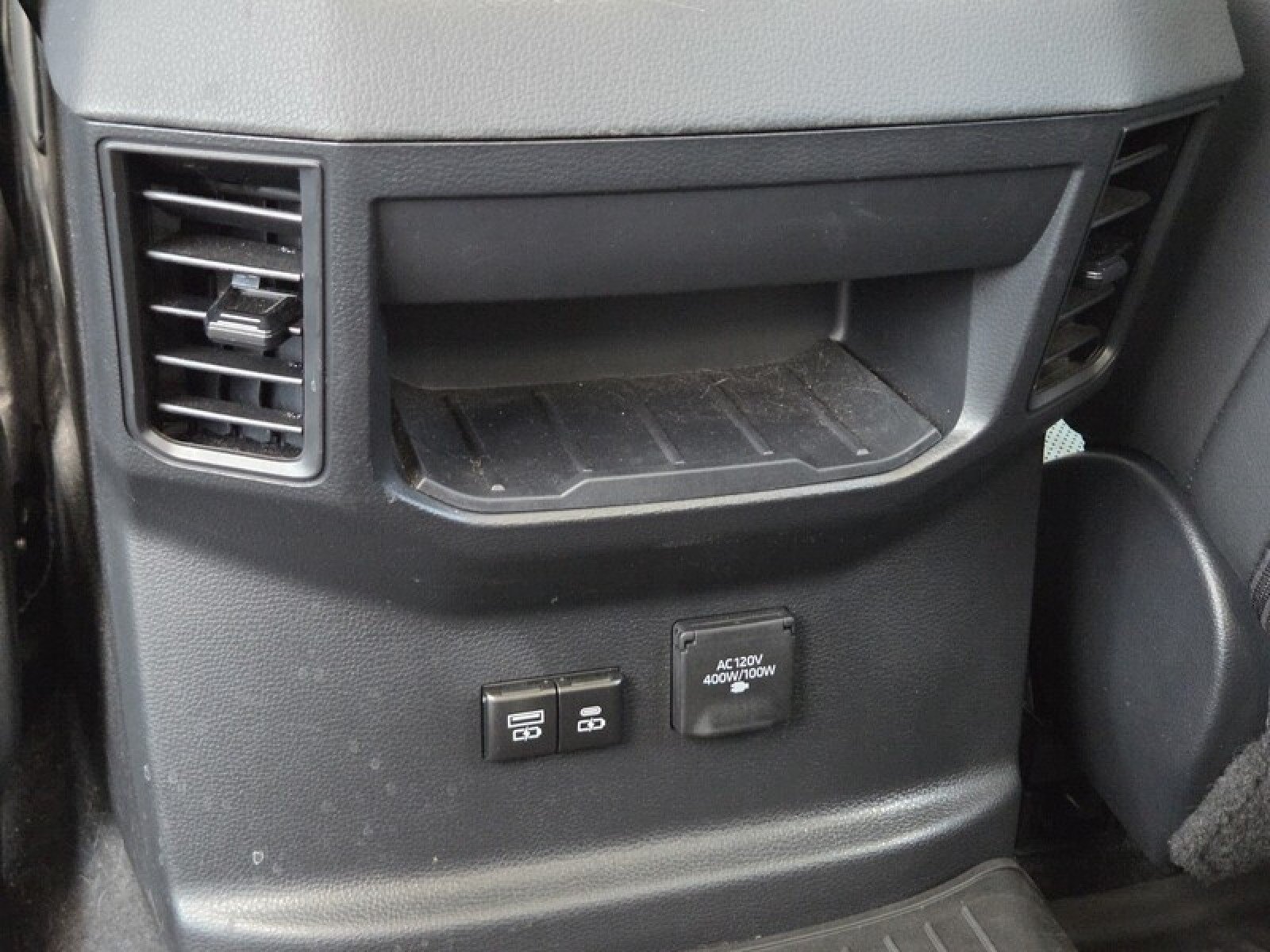 Used 2024 Toyota Tundra Limited AWD/4WD image 15