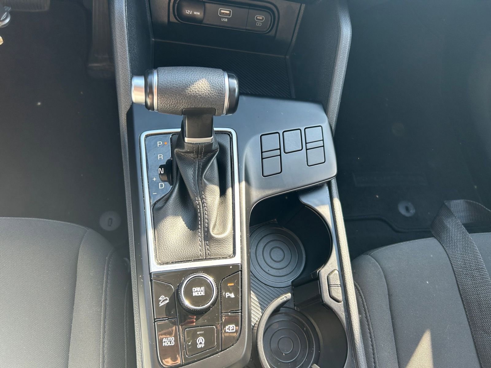 Used 2025 Kia Sportage LX FWD image 36