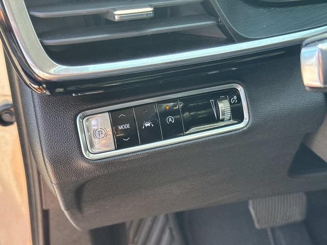 Used 2024 Buick Envision Preferred AWD/4WD image 27
