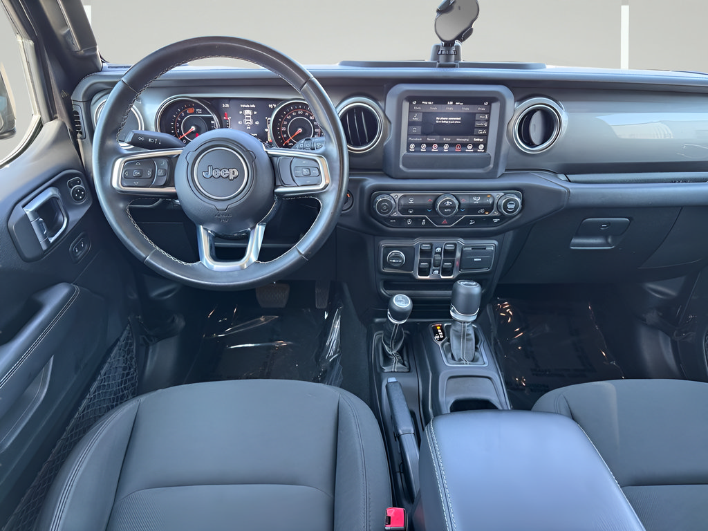 Used 2020 Jeep Wrangler Unlimited Sahara AWD/4WD image 5