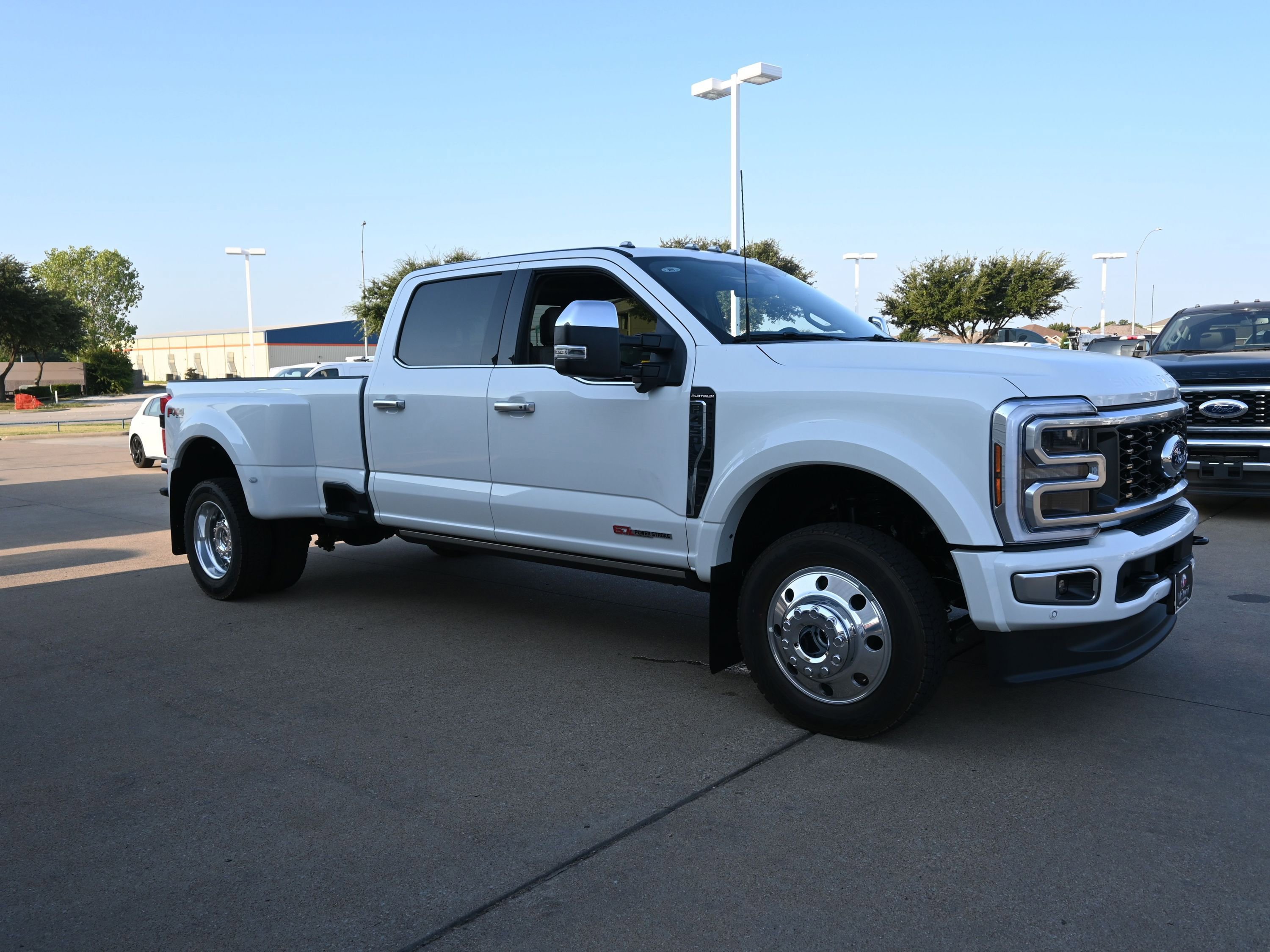 New 2026 Ford F450 Platinum w/ Platinum Plus Package image 9