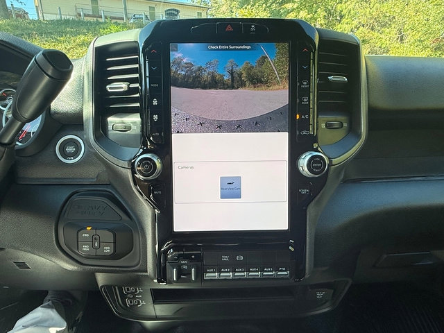 New 2026 RAM 5500 Tradesman image 25