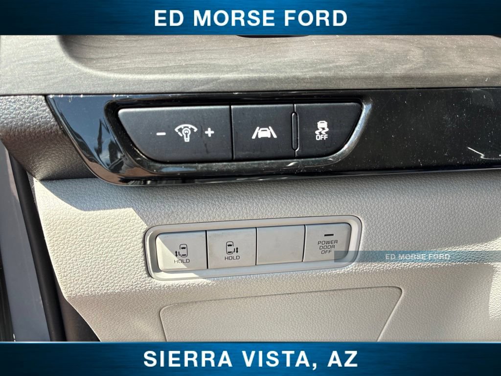 Certified 2023 Kia Carnival EX FWD image 28
