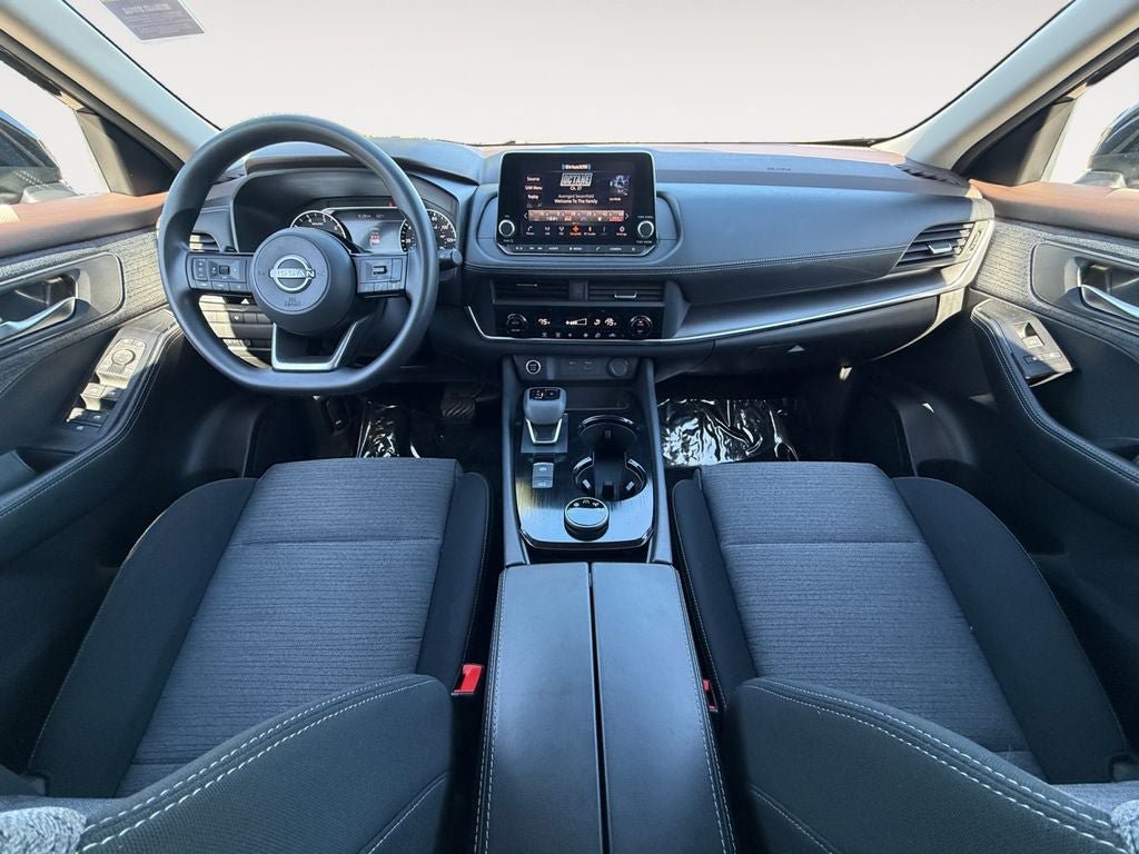 Used 2023 Nissan Rogue SV AWD/4WD image 11