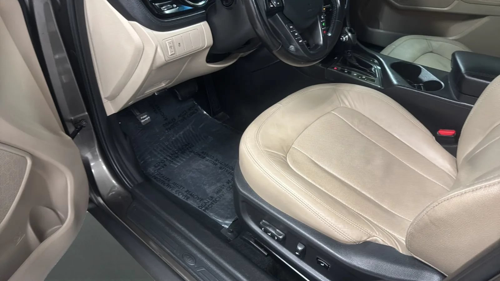 Used 2011 Kia Optima EX FWD image 23