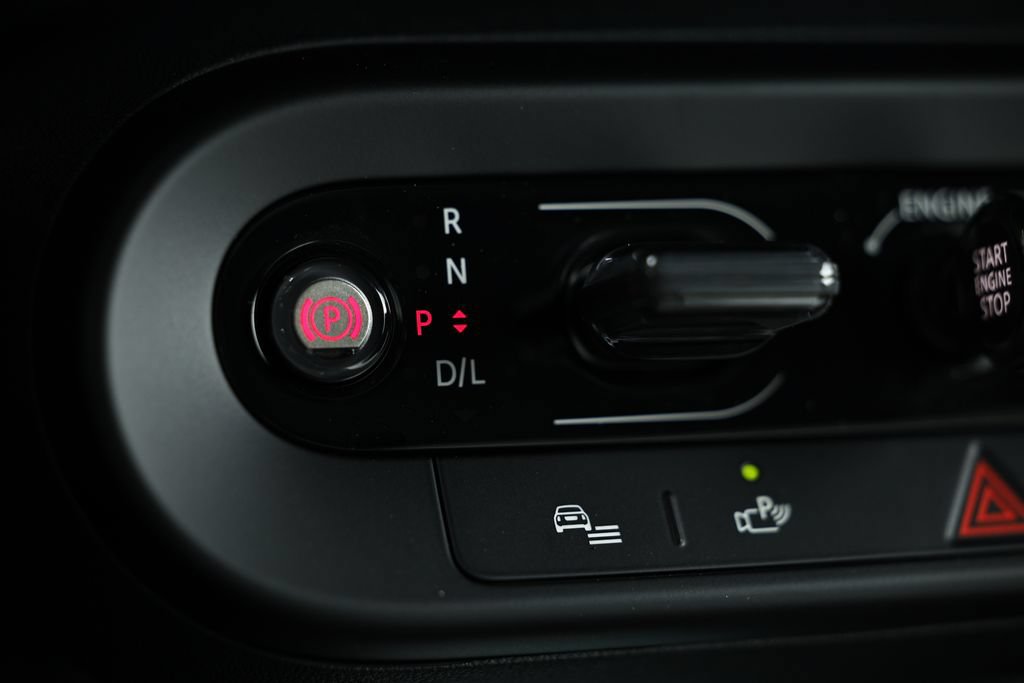 New 2026 MINI Cooper 4-Door Hardtop FWD image 41