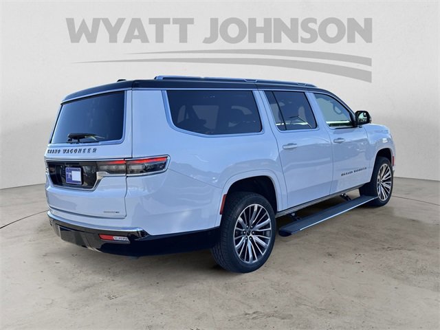 Used 2024 Jeep Grand Wagoneer L Series III image 5