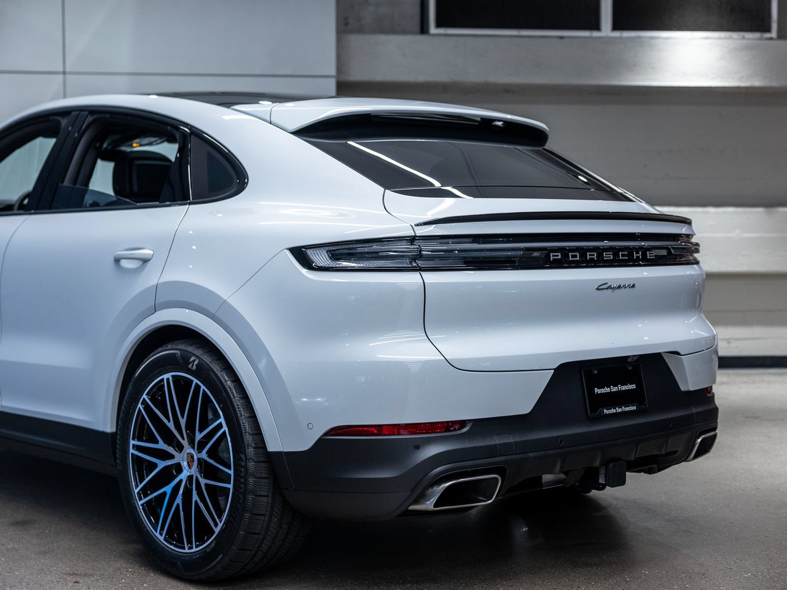 New 2026 Porsche Cayenne Coupe AWD/4WD image 27
