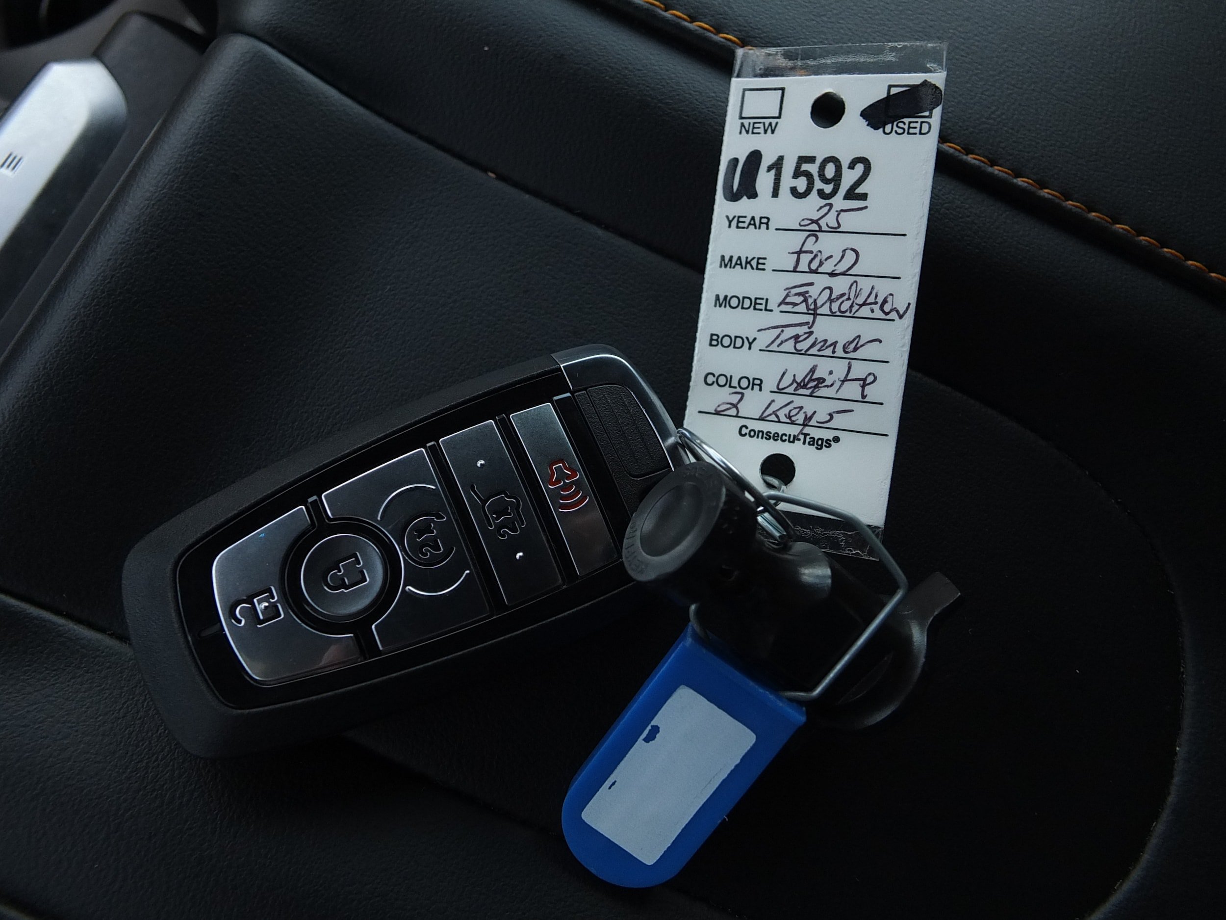 Used 2025 Ford Expedition Tremor AWD/4WD image 32