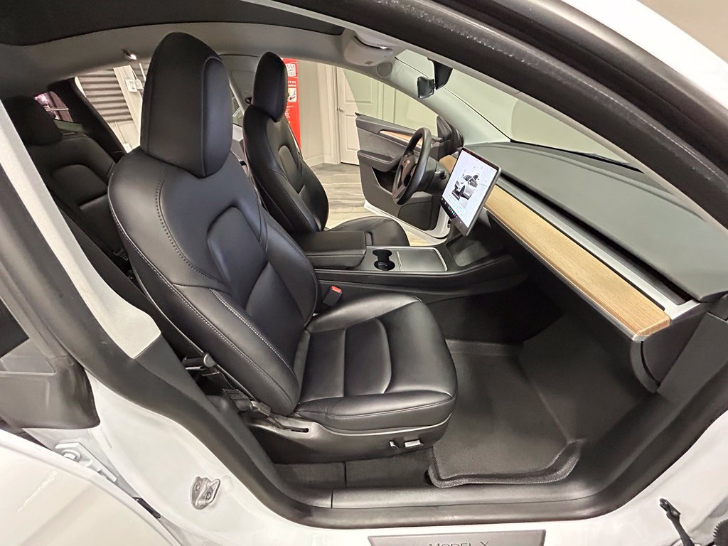 Used 2022 Tesla Model Y Performance AWD/4WD image 42