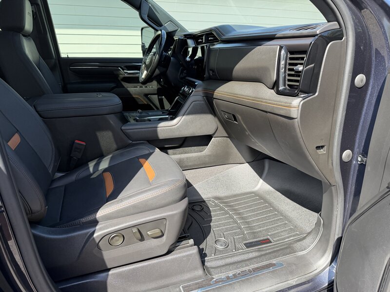 Used 2024 GMC Sierra 2500 AT4 w/ AT4 Preferred Package AWD/4WD image 34