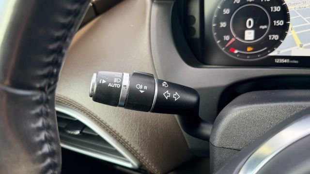 Used 2019 Jaguar F-PACE Prestige image 31