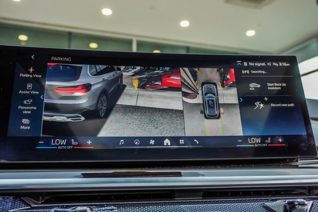 Used 2026 BMW X5 xDrive40i AWD/4WD image 37