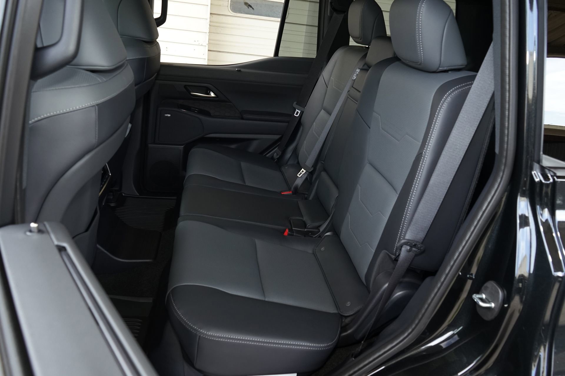 Used 2025 Lexus GX 550 Luxury+ w/ Accessory Package (2T) image 24