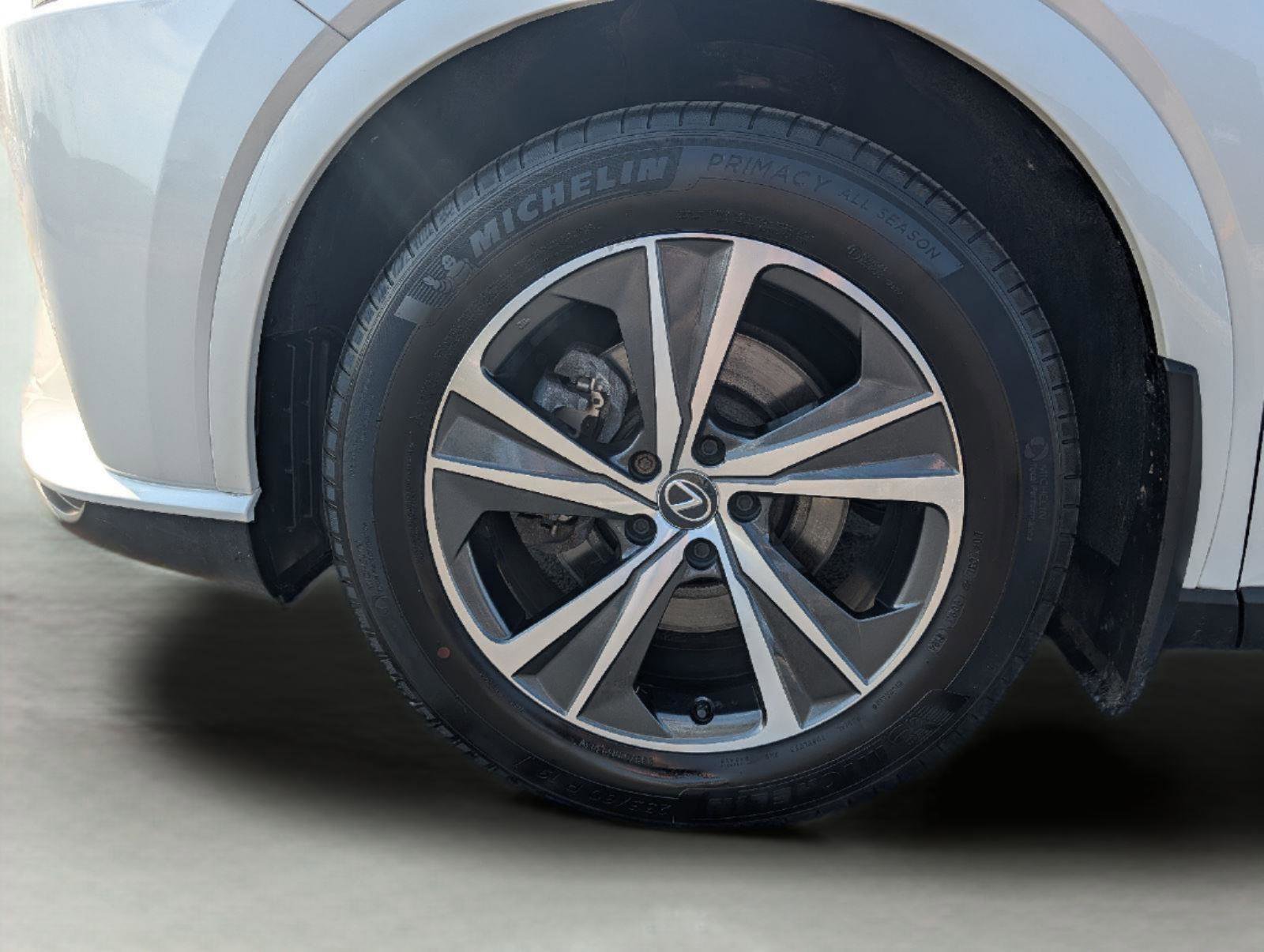 Used 2024 Lexus RX 350 Premium w/ Accessory Package (Z1) AWD/4WD image 29