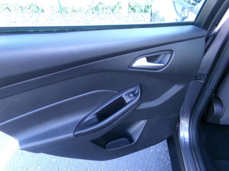 Used 2014 Ford Focus SE image 23