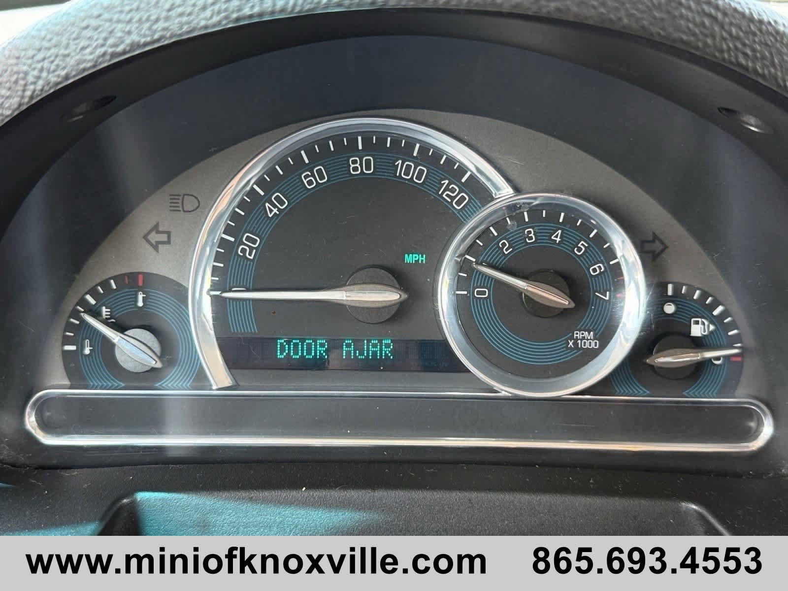 Used 2010 Chevrolet HHR LS FWD image 25