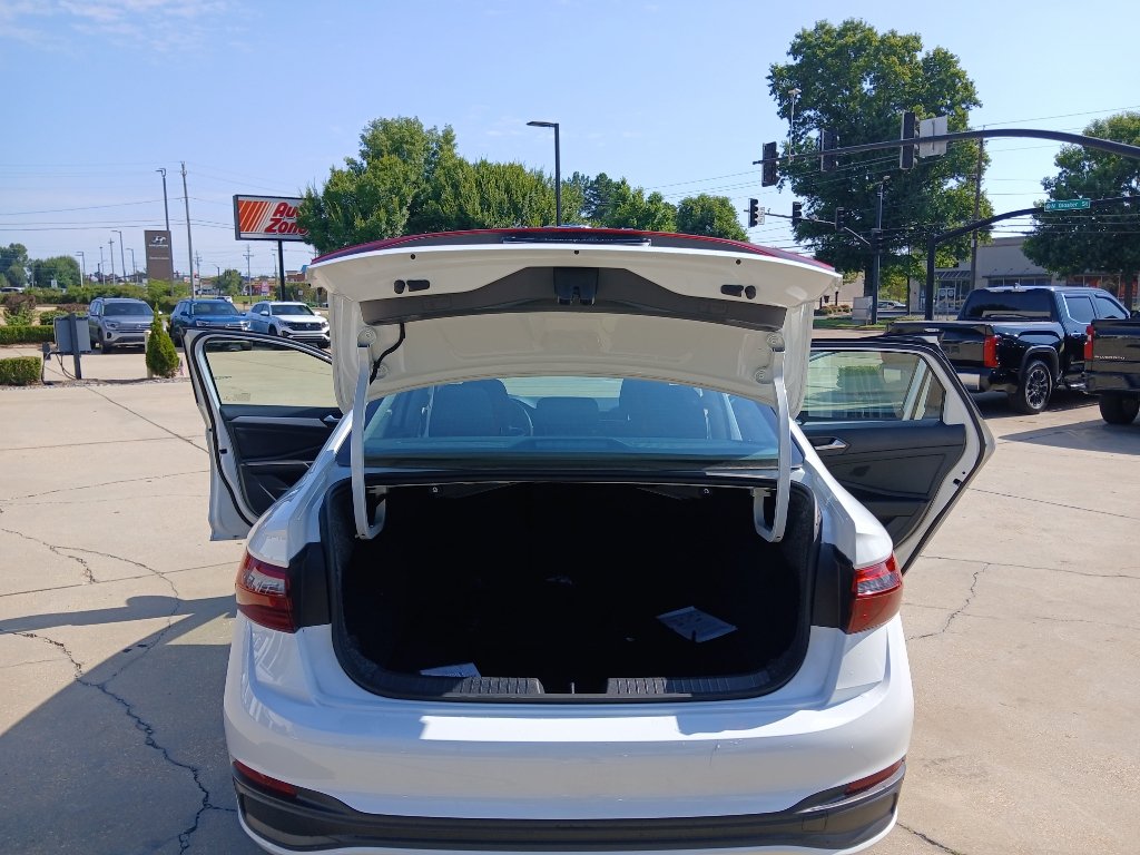 Certified 2026 Volkswagen Jetta S FWD image 20