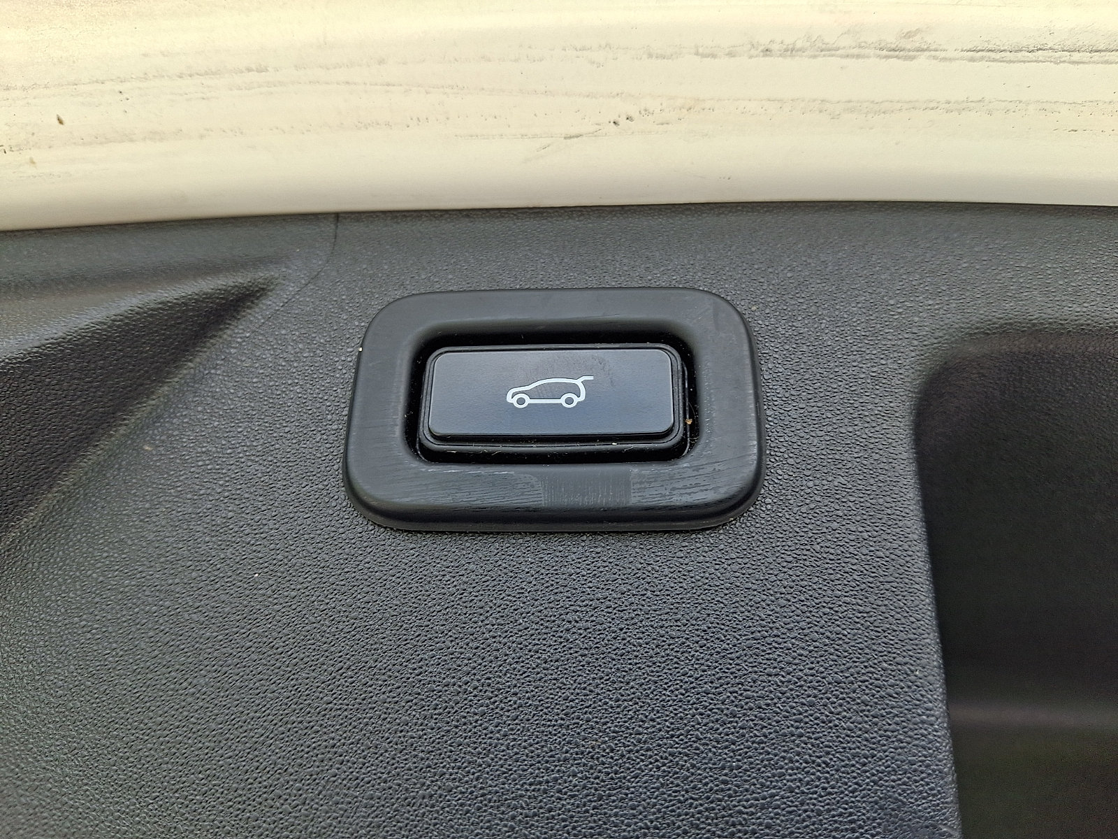 Used 2021 Land Rover Discovery Sport S AWD/4WD image 29