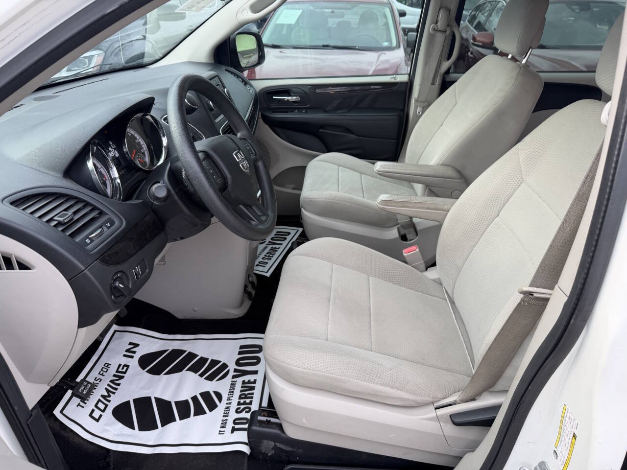 Used 2013 Dodge Grand Caravan American Value Package FWD image 30