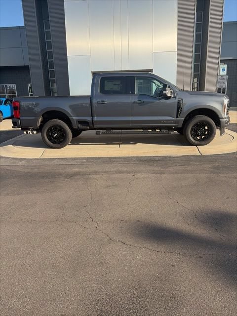 New 2026 Ford F350 Lariat w/ Black Appearance Package AWD/4WD image 8