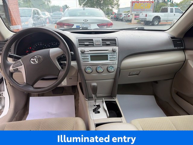 Used 2009 Toyota Camry LE FWD image 11