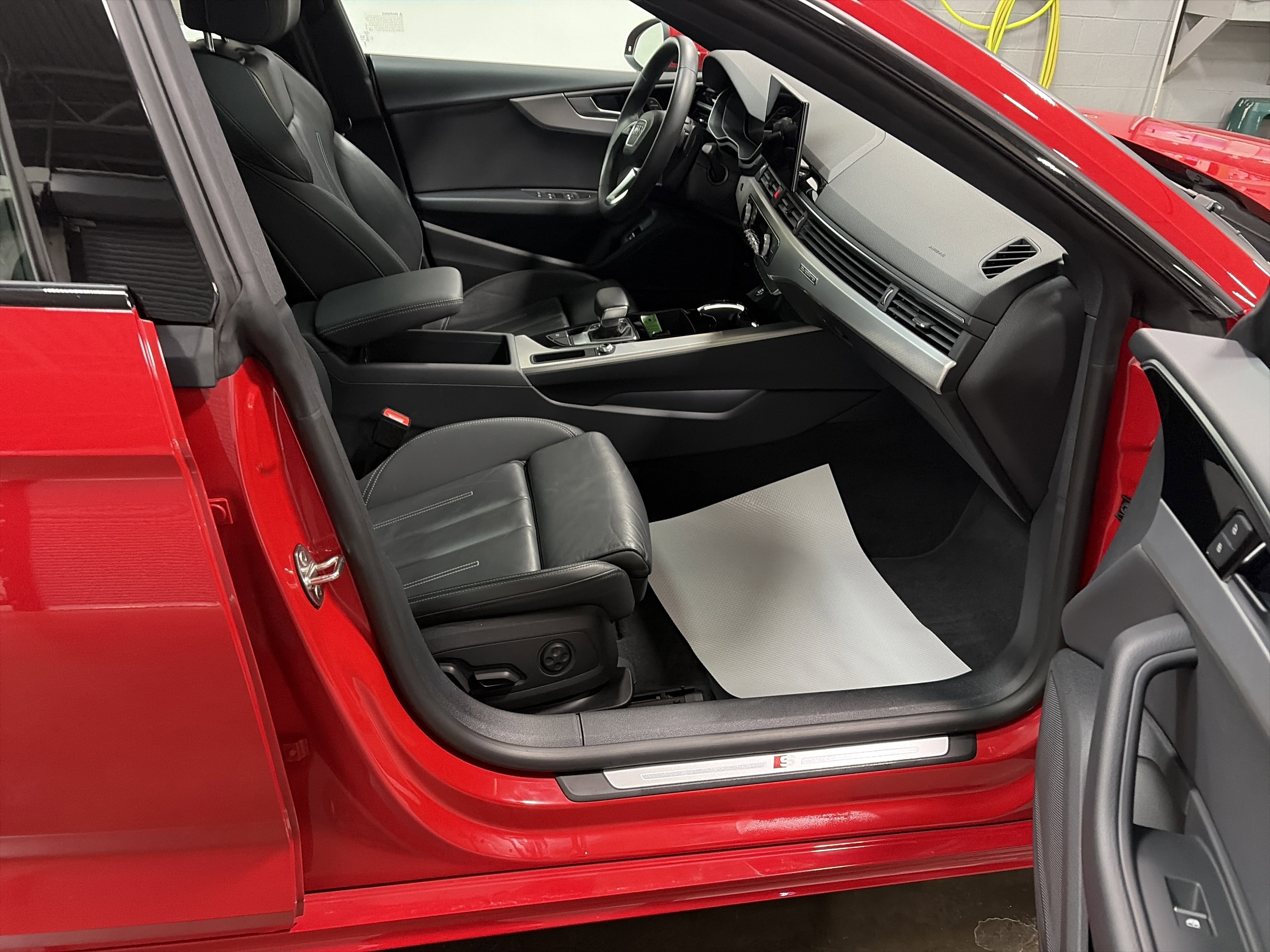 Used 2025 Audi A5 2.0T Premium Plus image 34