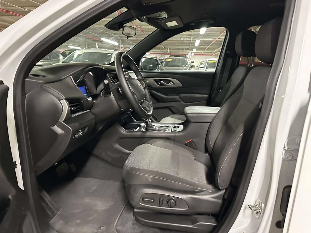 Certified 2023 Chevrolet Traverse LT AWD/4WD image 15