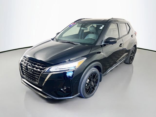 Used 2023 Nissan Kicks SR w/ SR Premium Package image 4