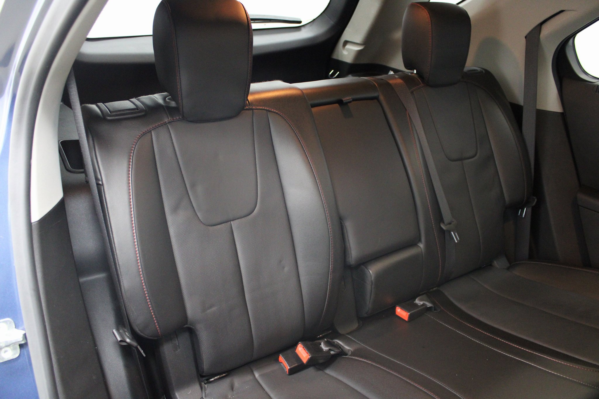 Used 2016 Chevrolet Equinox LTZ w/ Enhanced Convenience Package image 26