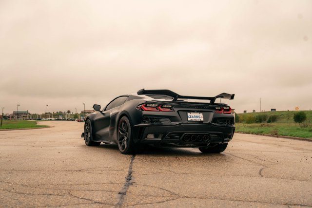 Used 2024 Chevrolet Corvette Z06 RWD image 38
