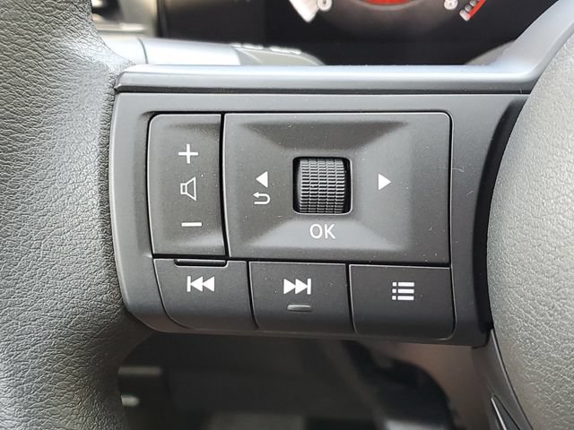 New 2026 Nissan Kicks S FWD image 9