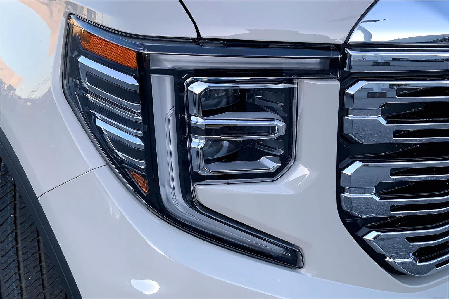 Used 2026 GMC Sierra 1500 Denali AWD/4WD image 13