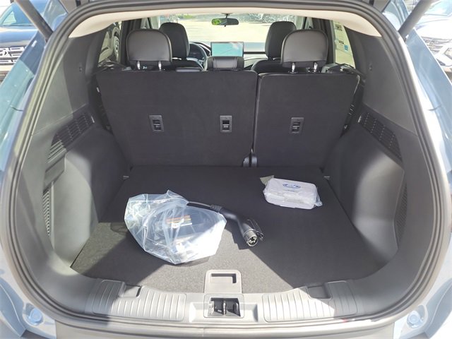 New 2026 Ford Escape SE FWD image 8