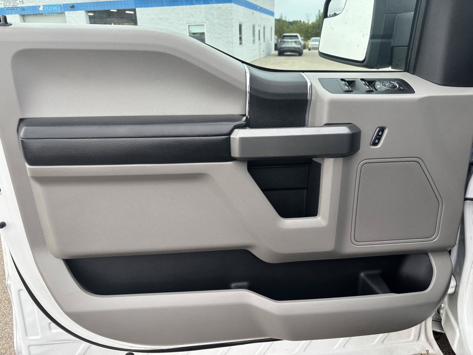 Used 2017 Ford F150 XLT AWD/4WD image 13