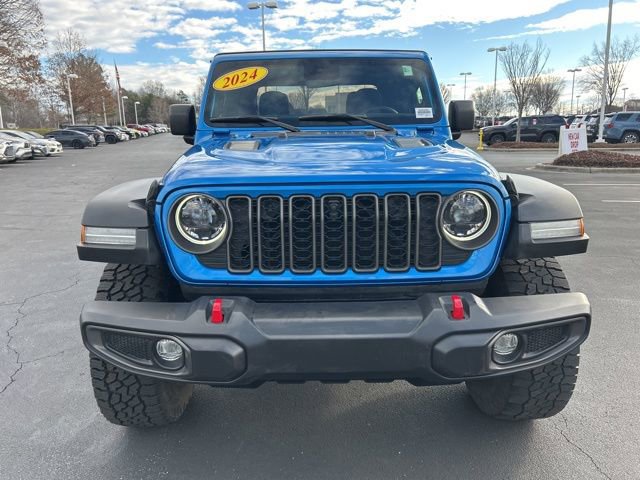 Used 2024 Jeep Gladiator Rubicon w/ Technology Group image 2