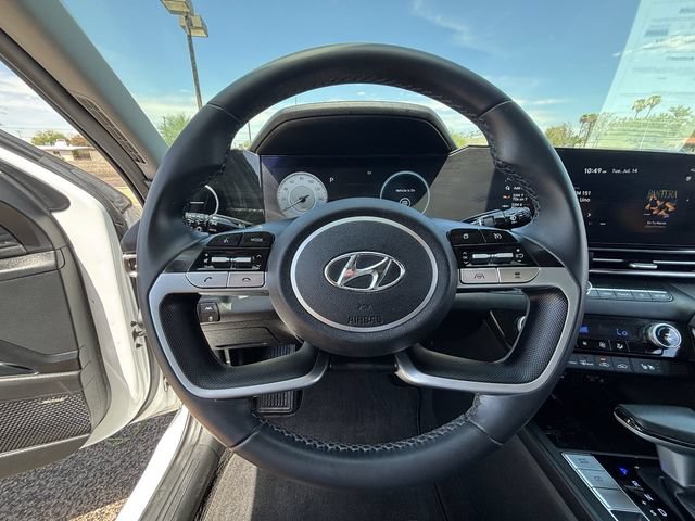 Used 2023 Hyundai Elantra Limited FWD image 27