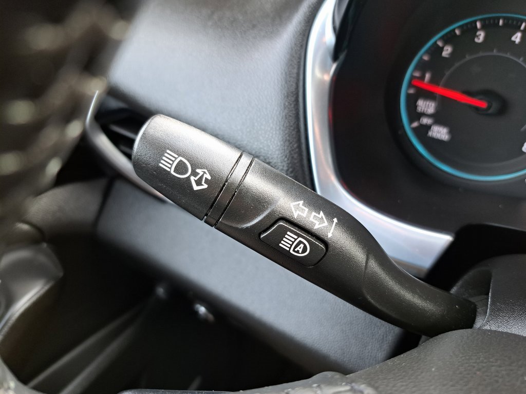 Used 2022 Chevrolet Traverse RS image 23