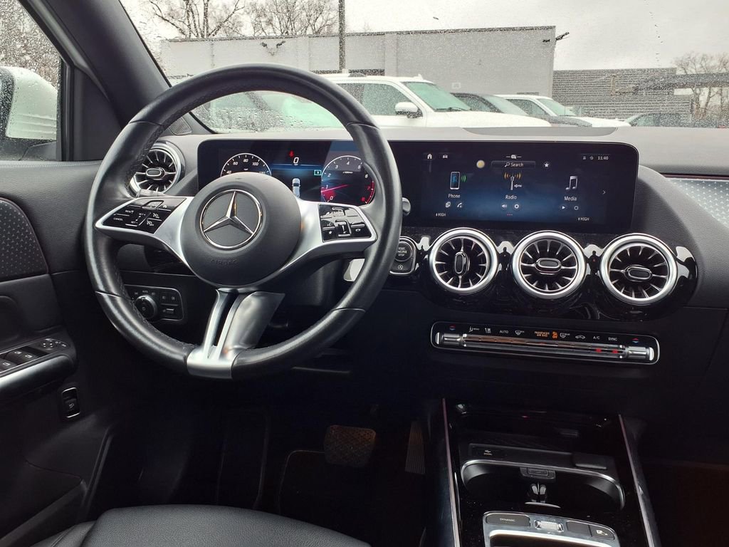 Used 2025 Mercedes-Benz GLA 250 image 5