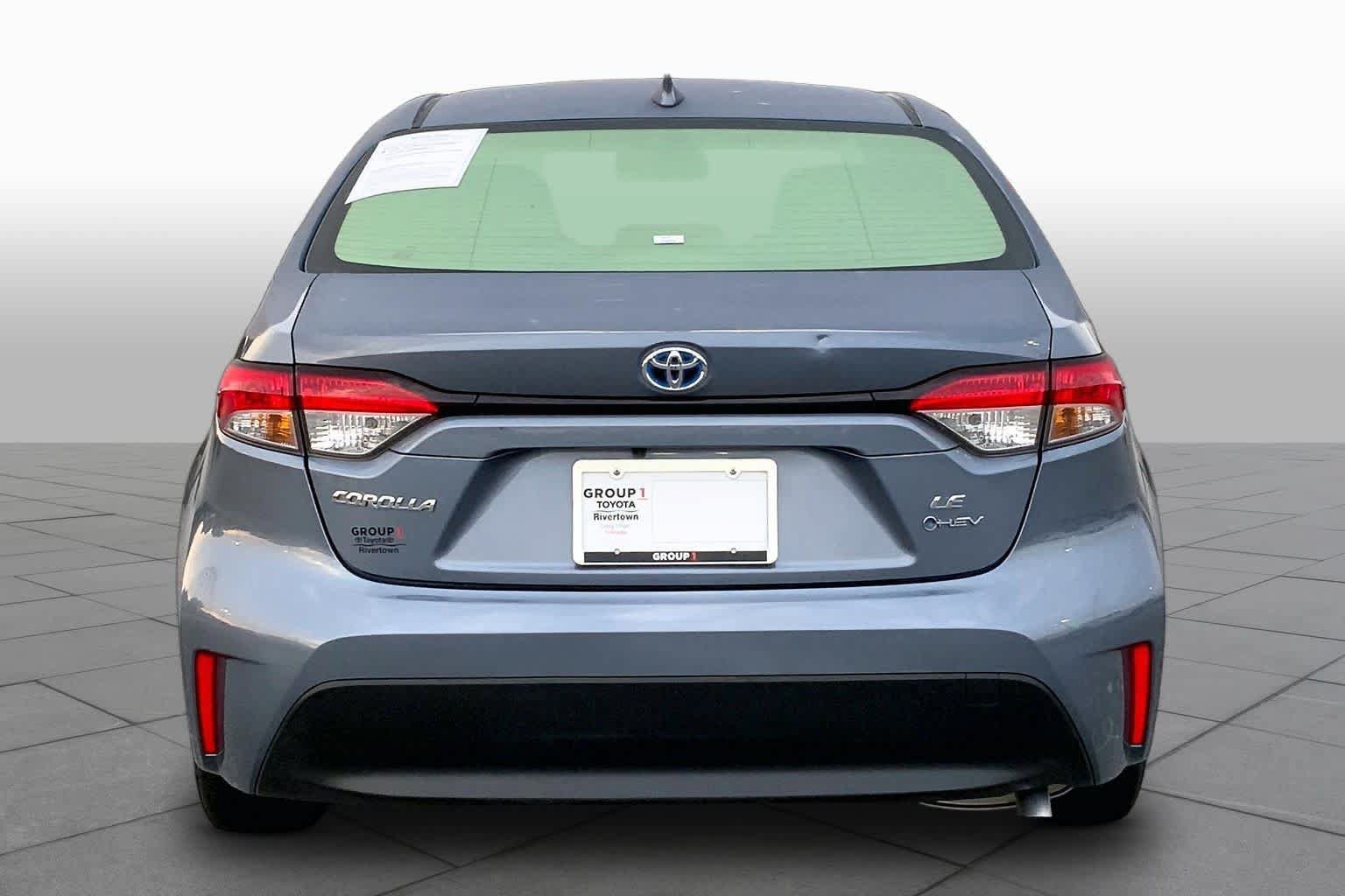 Used 2025 Toyota Corolla LE FWD image 5