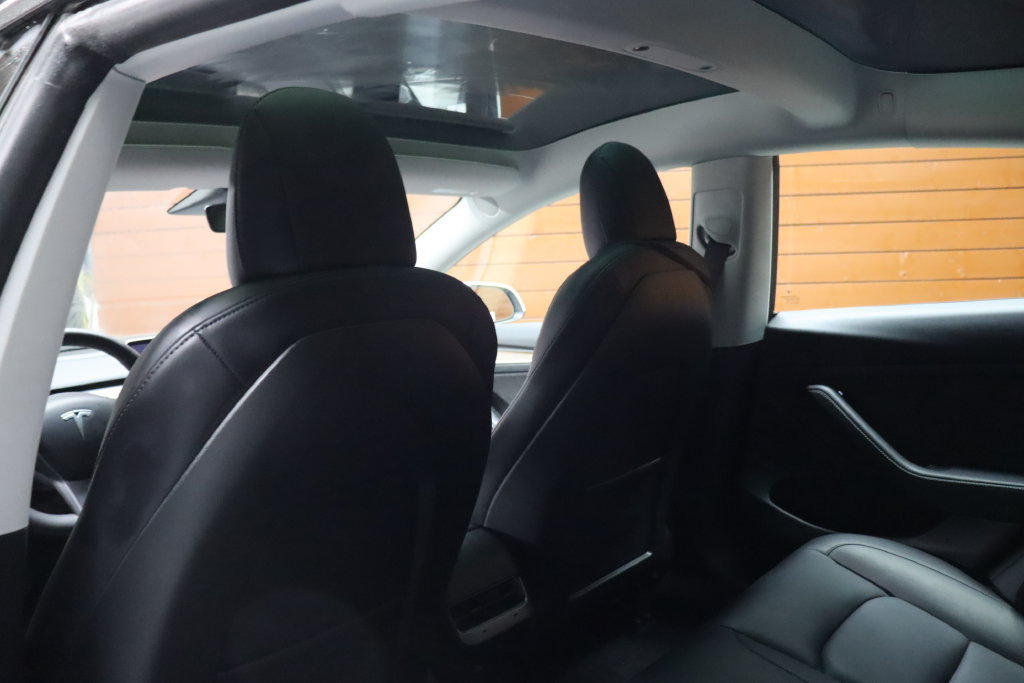 Used 2023 Tesla Model 3 Standard Range RWD image 31